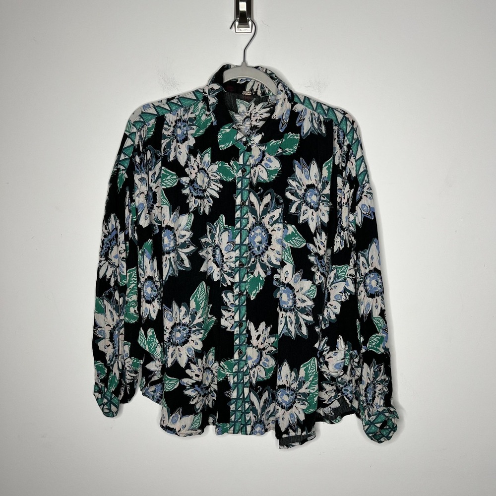 Free People Shirt Womens‎ Small Black Floral Button Front Collared OB 8342022